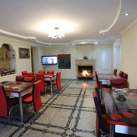 Hotel Hollywood Kutaisi Eksteriør billede