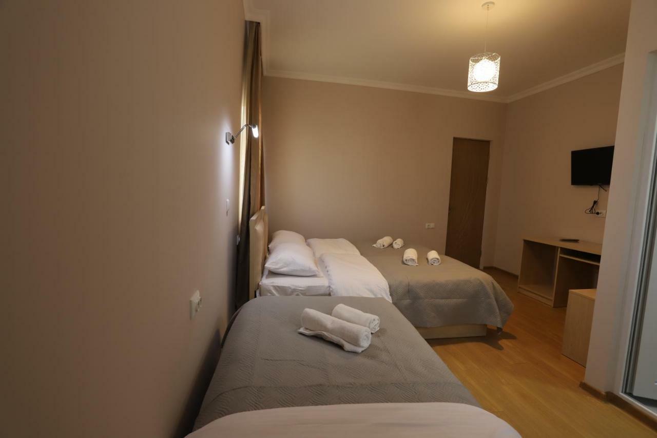 Hotel Hollywood Kutaisi Eksteriør billede
