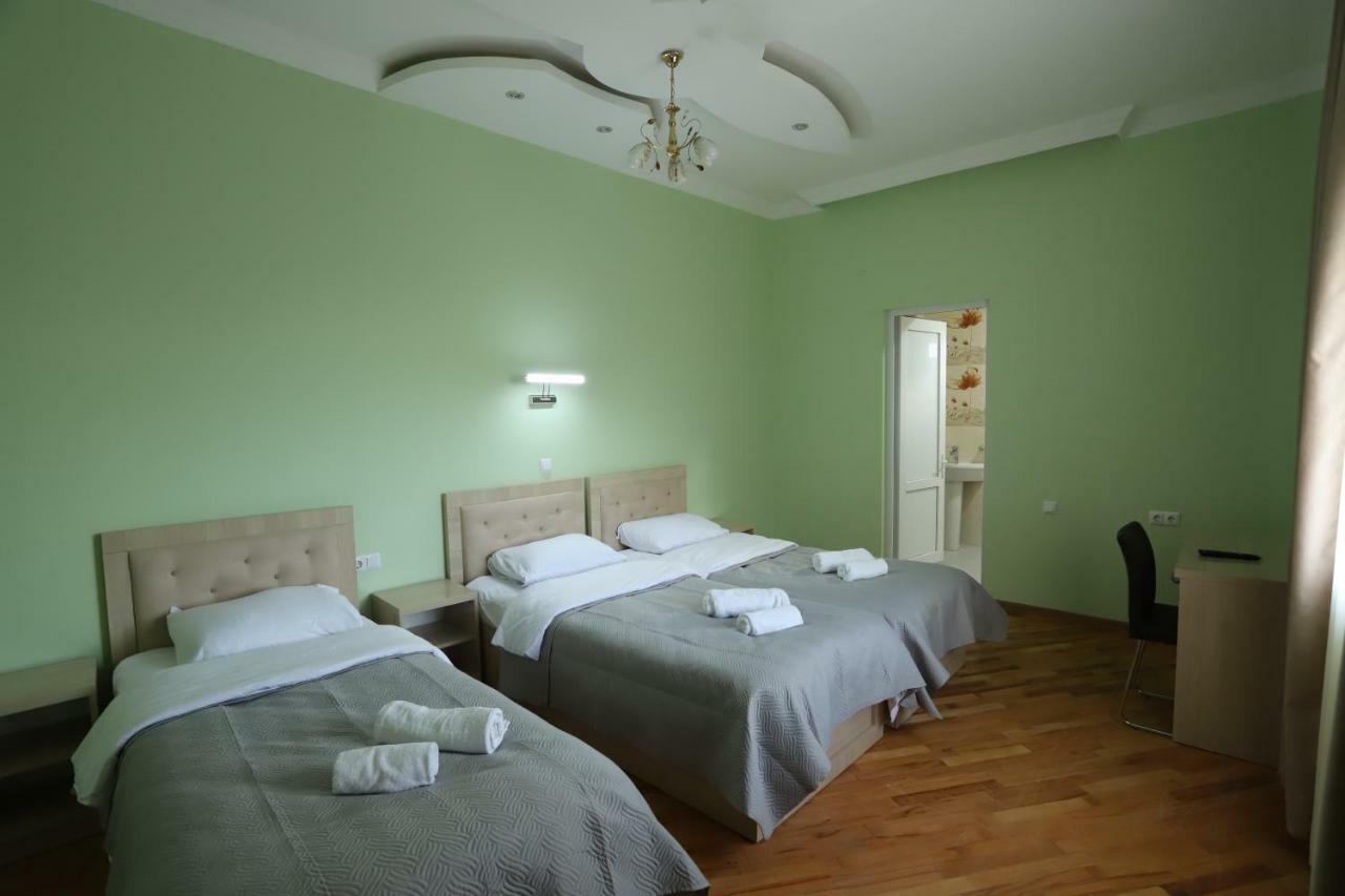 Hotel Hollywood Kutaisi Eksteriør billede